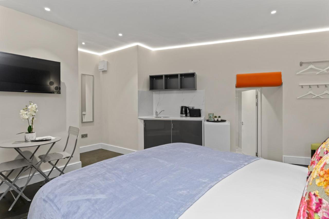 Modern Studio Flat ลอนดอน ภายนอก รูปภาพ